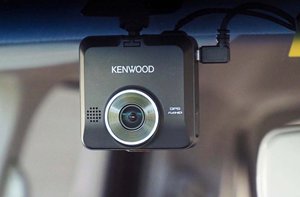 ケンウッドの2カメラ型ドライブレコーダー「DRV-MR570/MR575C」を試す