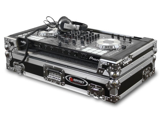 Pioneer DDJ-SX2 Controller and Case Package