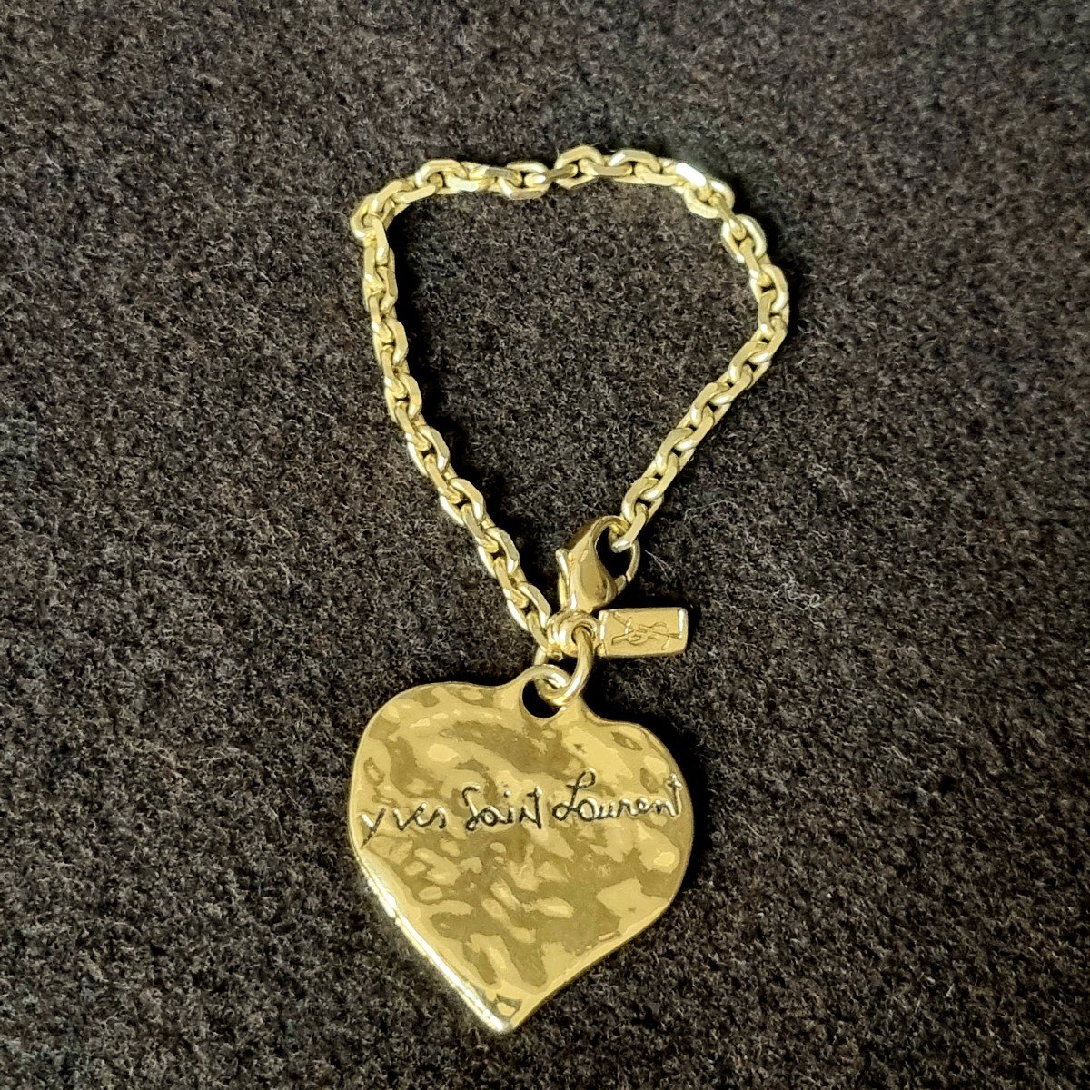 Proantic: Bag Jewel, Yves Saint Laurent Vintage Heart Keychain