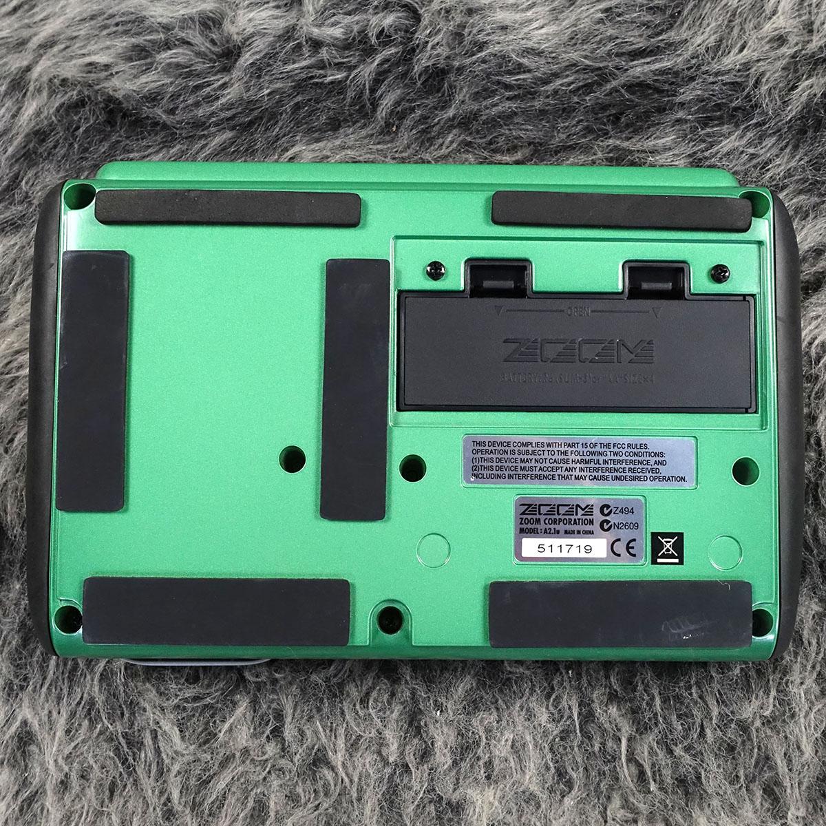 ZOOM A2.1u アコースティックギター用マルチエフェクター A2.1u Acoustic Effects Pedal | Zoom