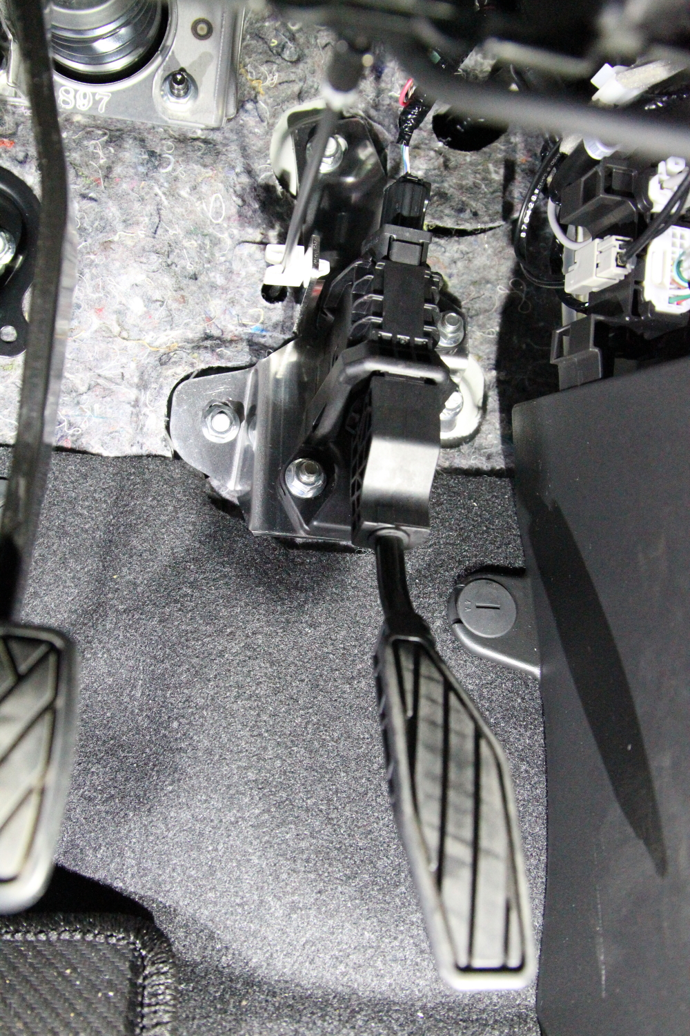 ラノーズ アクセルアジャスタージムニー jb64/74用 取説付き 美品 JB64