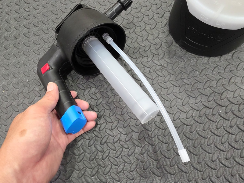 電動&手動両用フォームガン】iK e FOAM PRO 2 でラクして濃密泡洗車を