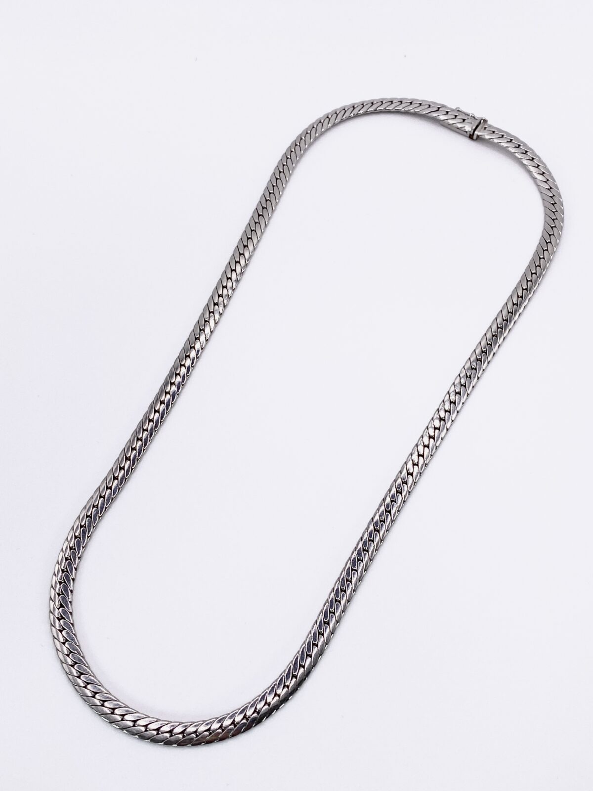 PT850/プラチナ/スネークチェーンネックレスを買取させていただきまし