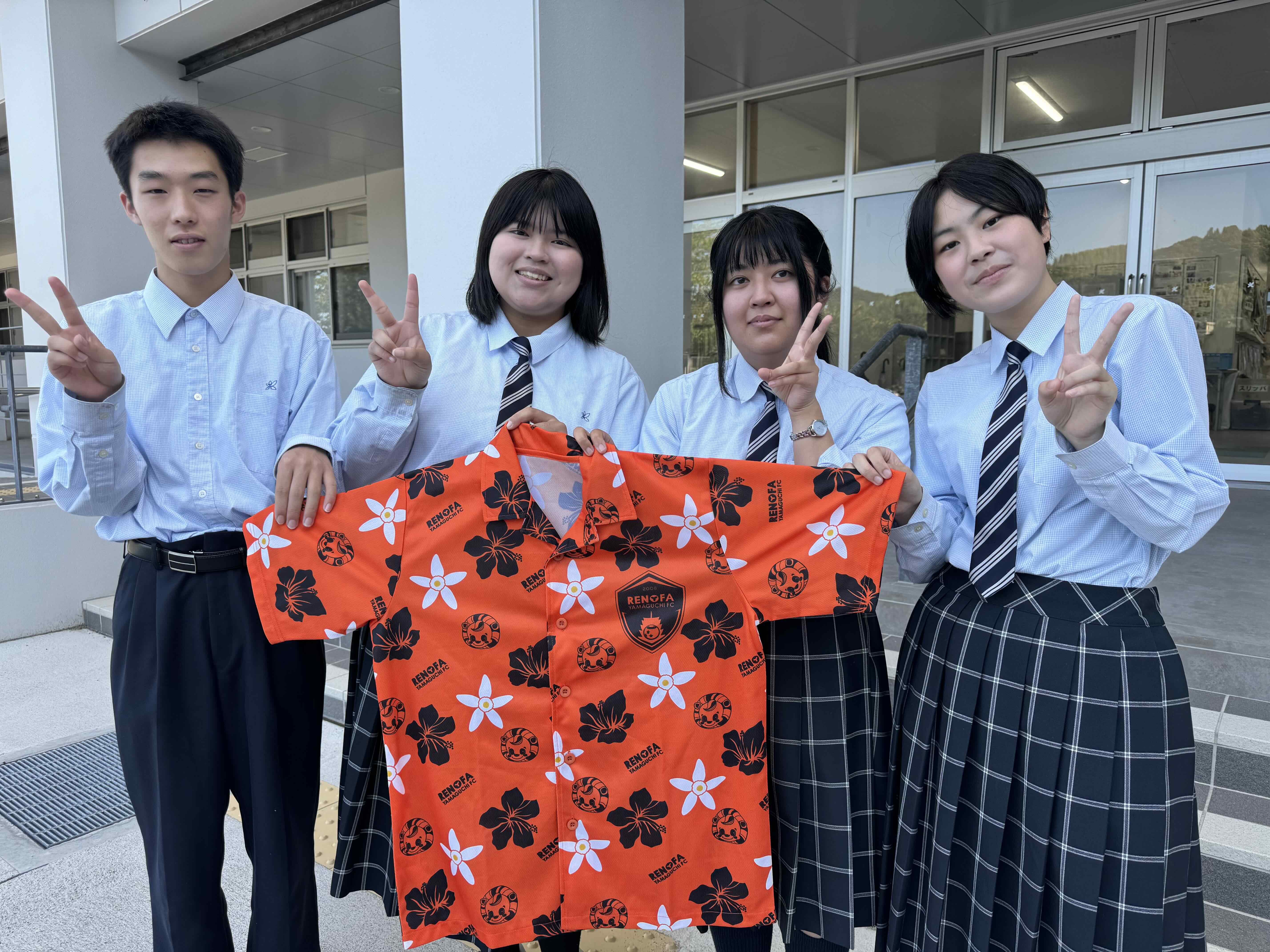 周防大島高校×レノファ山口FCコラボ企画 アロハシャツ 発売