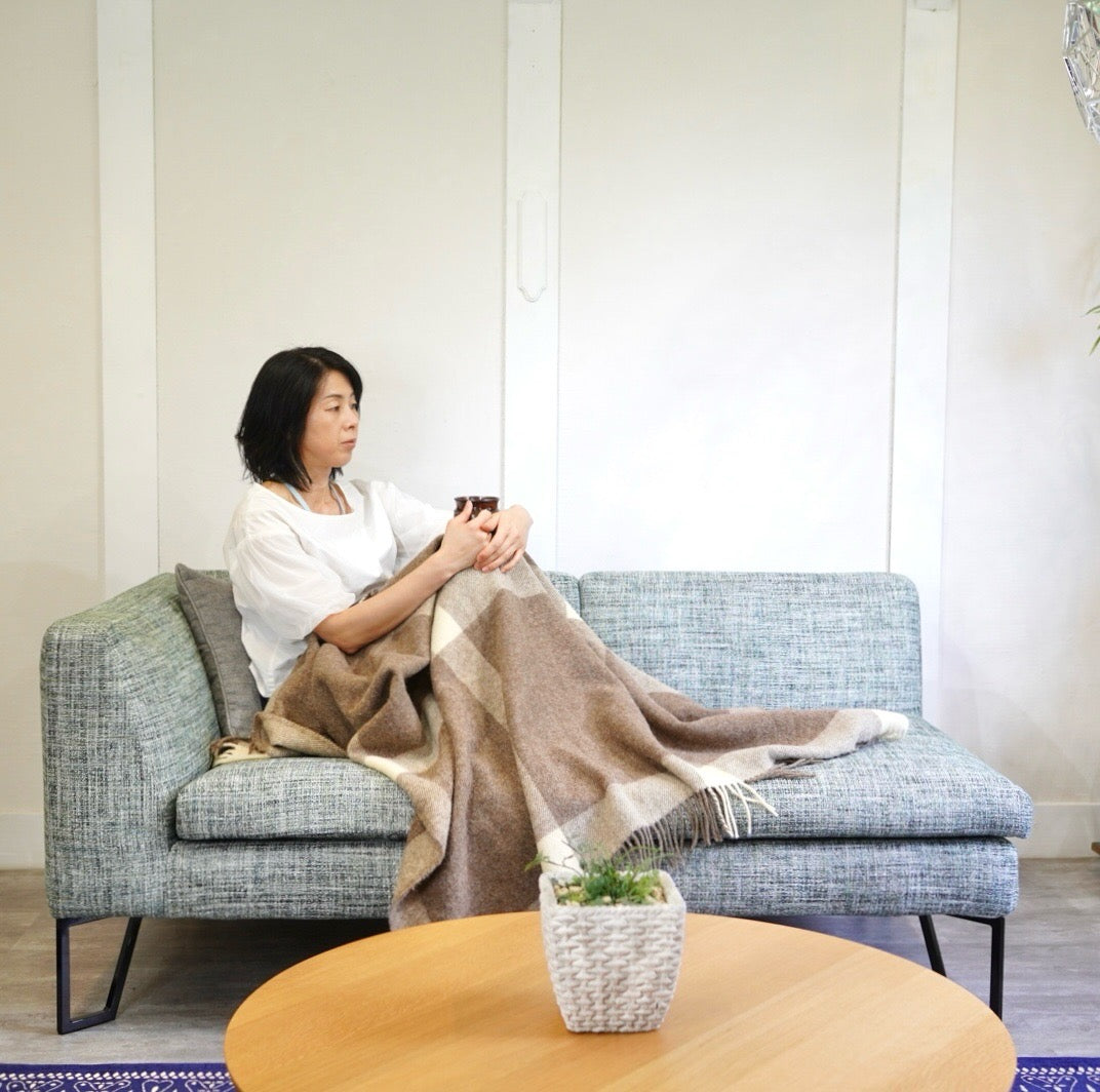 フクラ / HUKLA フィナンシェ / FINANCIER 肩肘ソファ 2人掛けソファ