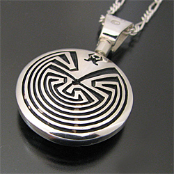 ホピ族 Cheryl Wadsworth メイズ&ベアー リバーシブル ネックレス