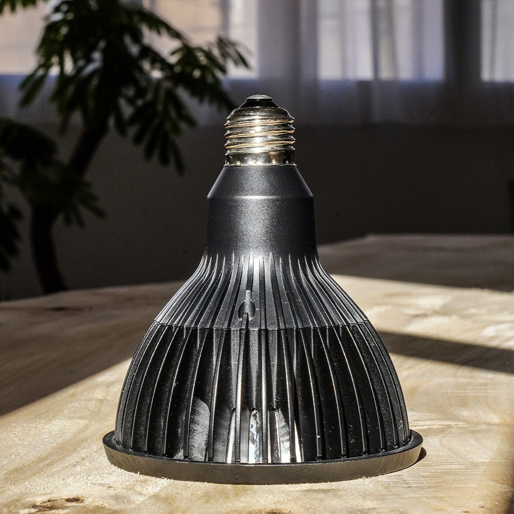 ネオアマテラス-20W（植物育成ライト / 電球タイプ） – WABARA online