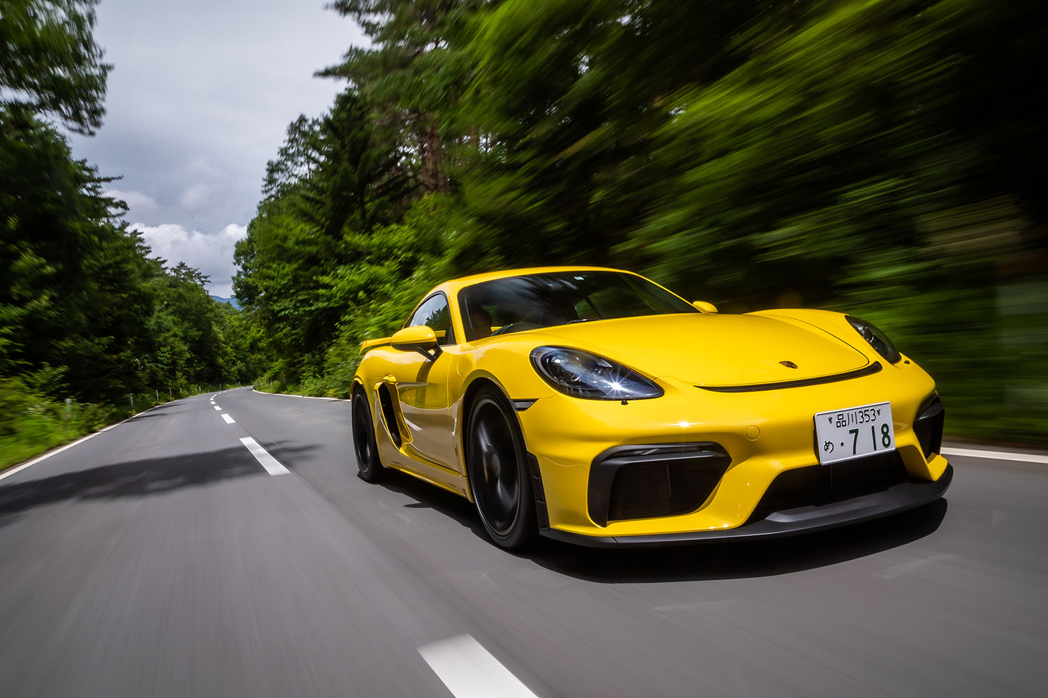 ポルシェ718ケイマンGT4（MR/6MT）【試乗記】 取り戻した6気筒サウンド