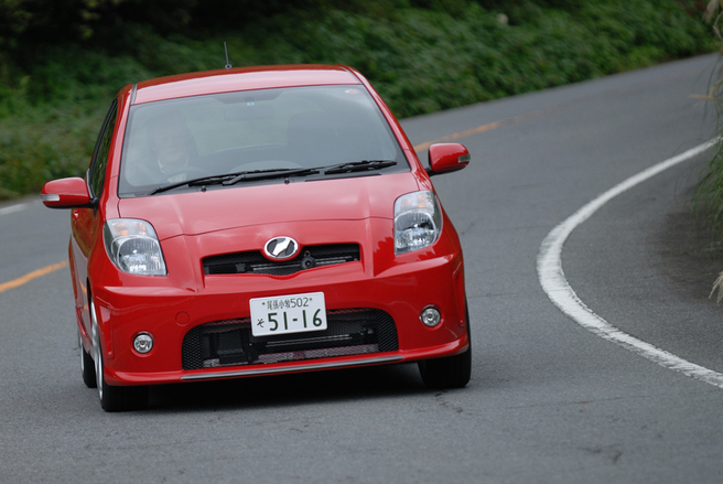 トヨタ・パッソTRDスポーツM(FF/5MT)／ヴィッツTRDターボM（FF/5MT