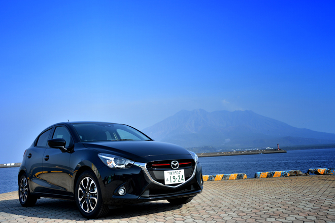 マツダ・デミオXDツーリング（FF/6AT）／デミオ13S Lパッケージ（FF