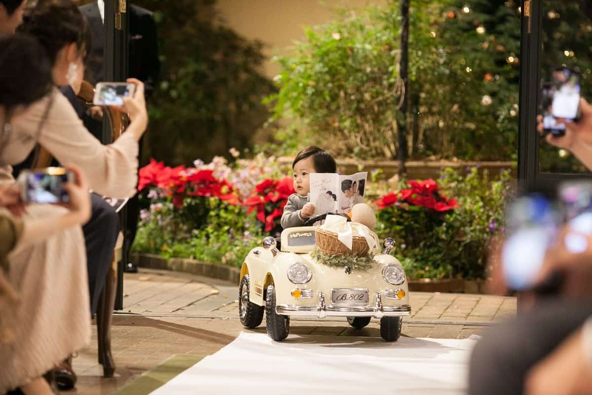 リングガール・リングボーイとは？結婚式の子ども演出♡衣装やお礼は