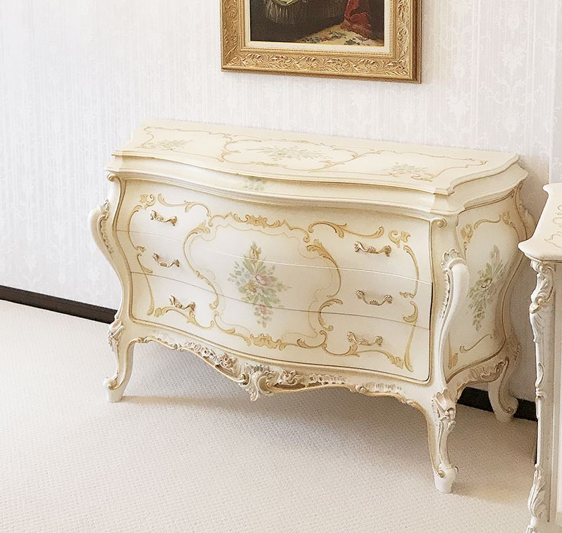 シリック（イタリア家具）｜輸入家具/ロココ調家具のオーダーメイド