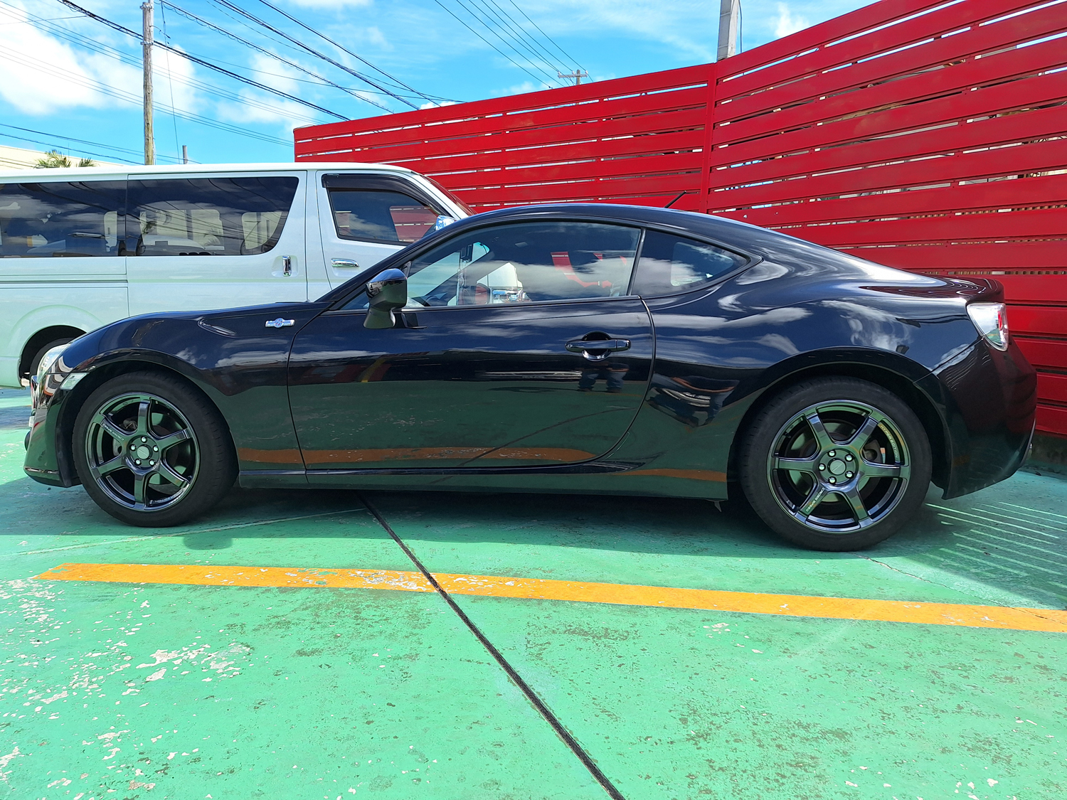 トヨタ 86 CROSS SPEED RS6 17×7.5J MINERVA 215/45R17｜ホイール