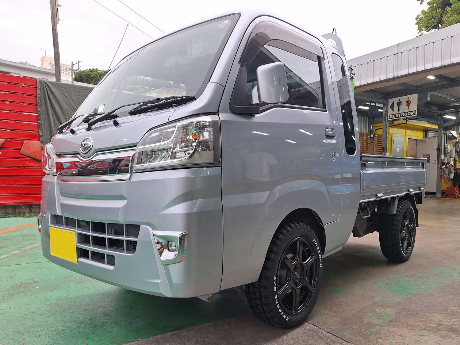 ダイハツ ハイゼットジャンボ gramLIGHTS 57C6 15×5J MAXTREK EXTREME