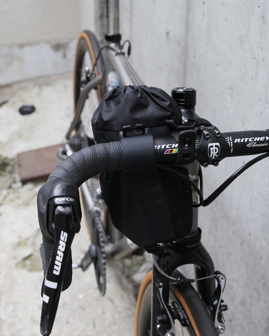 フィードバッグ【Mountain Feedbag】｜REVELATE DESIGNS（レベレイト