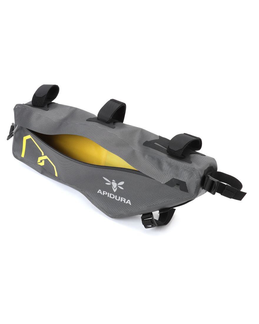 フレームバッグ 4.5L 【EXPEDITION FRAME PACK/ ミディアム】｜APIDURA