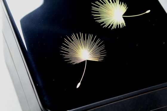 二段重箱 飛花沈金 209,000円（税込） | 輪島塗の塗師屋 輪島漆器大雅