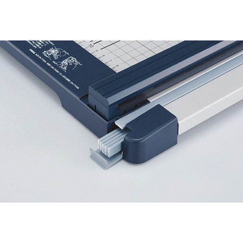 たのめーる】コクヨ ペーパーカッター ロータリー式 チタン加工刃 10枚