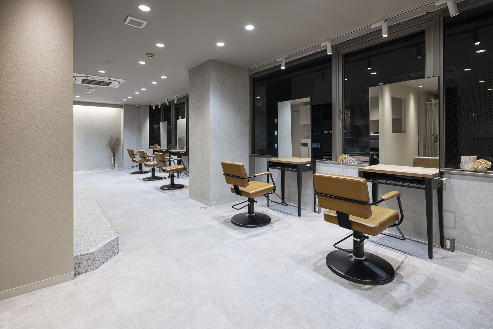 THEIA Mirror | ミラー・サロン家具・ワゴン等 | 製品情報 | タカラ