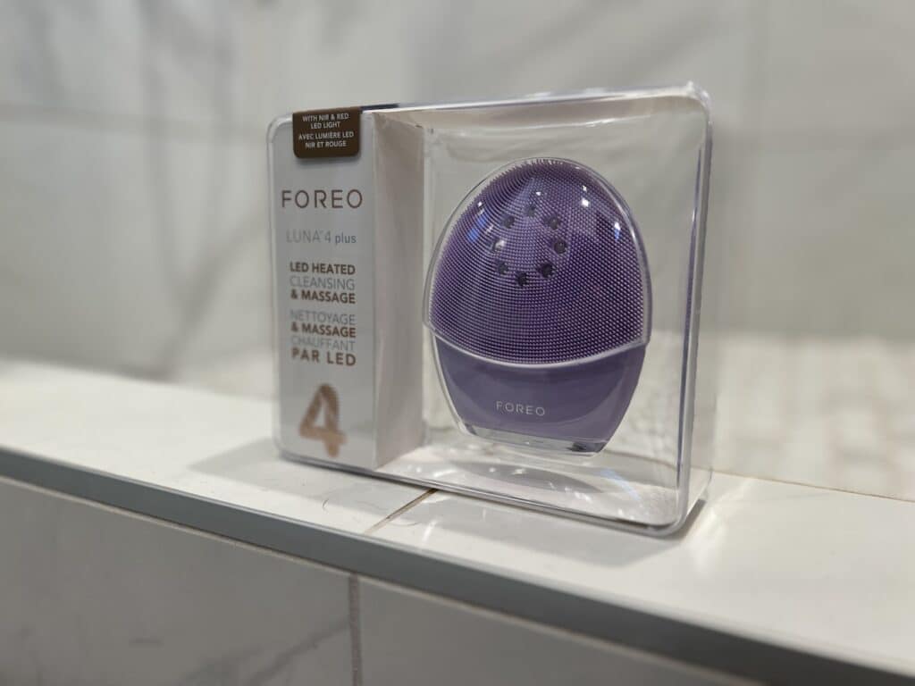 Review: FOREO LUNA 4 plus - this device actually combines all the