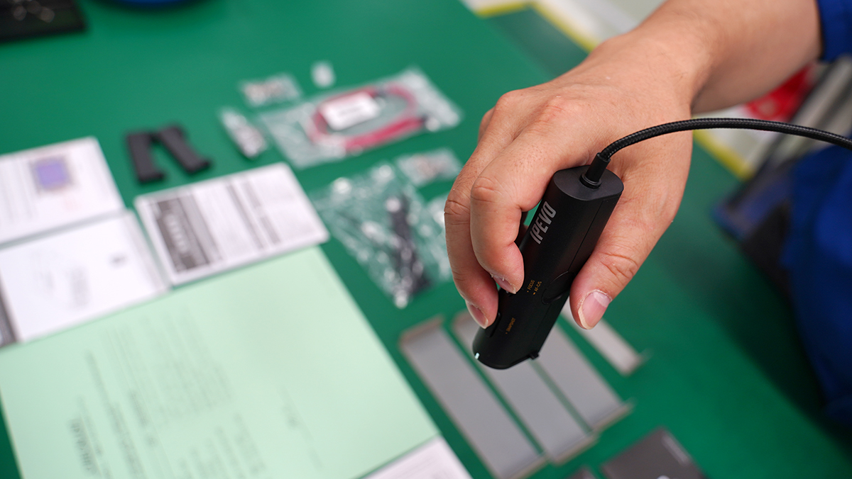 さまざまな使い方ができ接写も可能な多用途カメラ「IPEVO P2V ULTRA