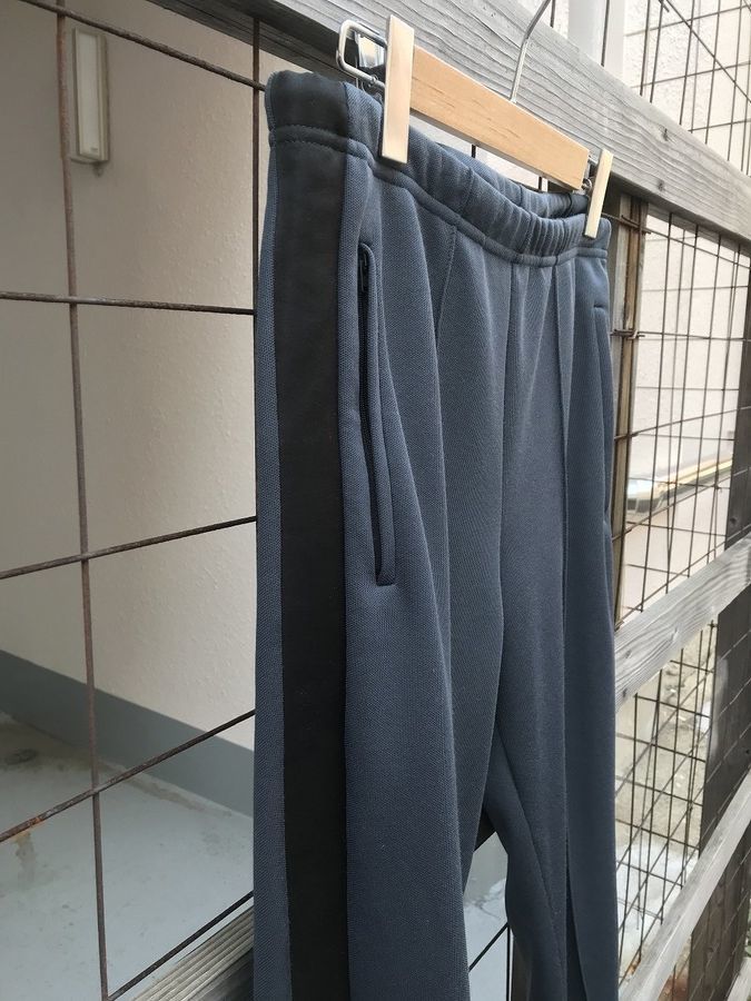 注目ブランド【Maison Margiela/メゾンマルジェラ】よりサイドライン