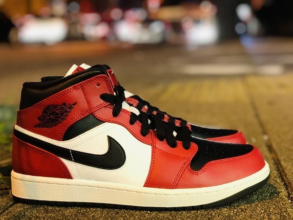 NIKE/ナイキ】AIR JORDAN1 MID CHICAGO BLACK TOEが買取入荷。[2020.09