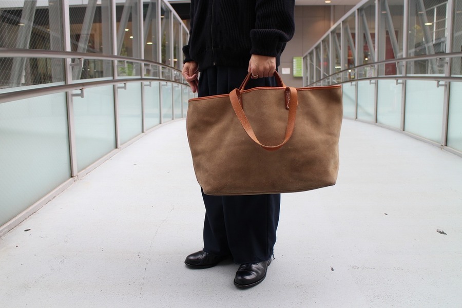 HENDER SCHEME/エンダースキーマー】よりレザートートバッグ（leather