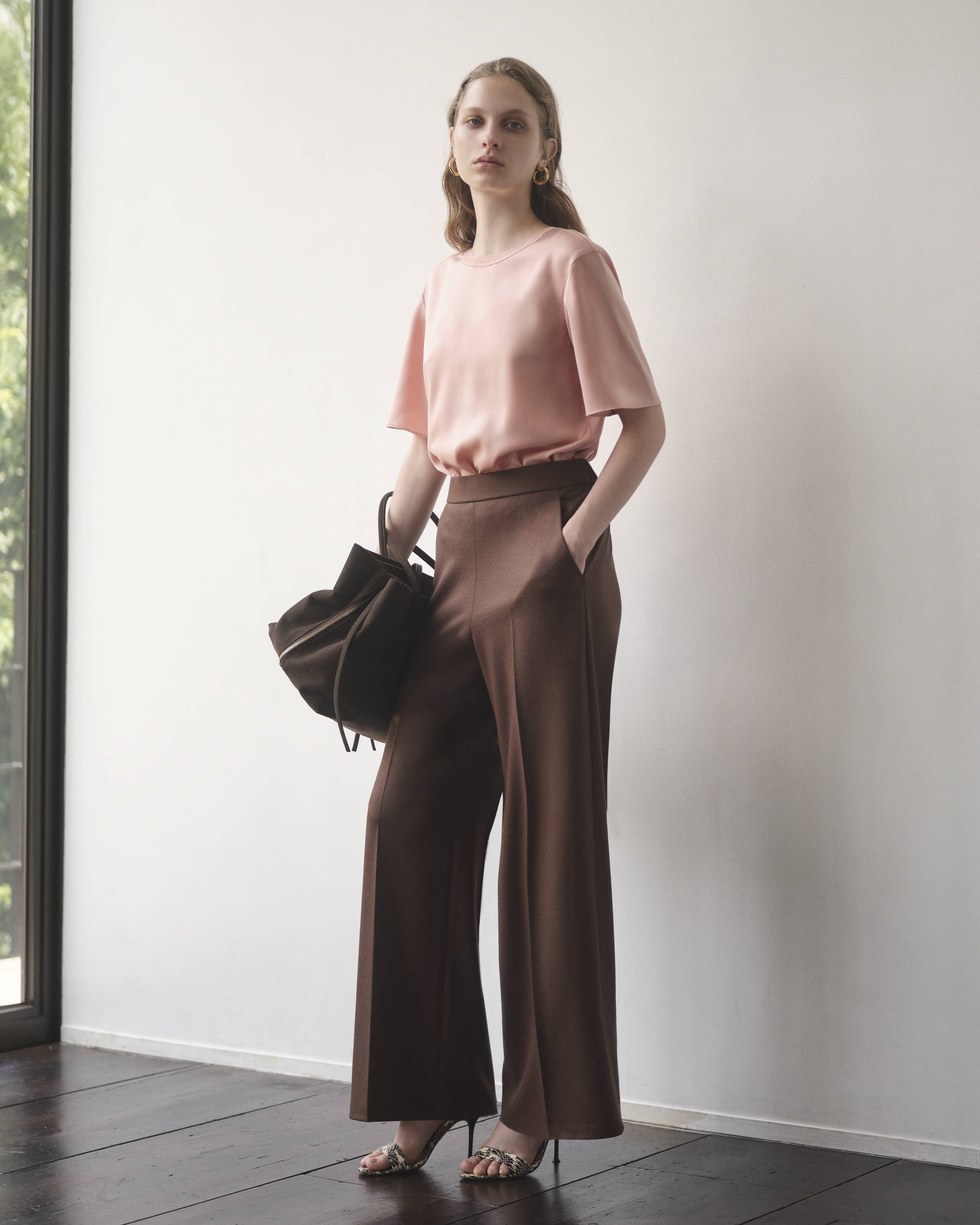 セオリーリュクス(Theory luxe)公式通販 レディースファッション