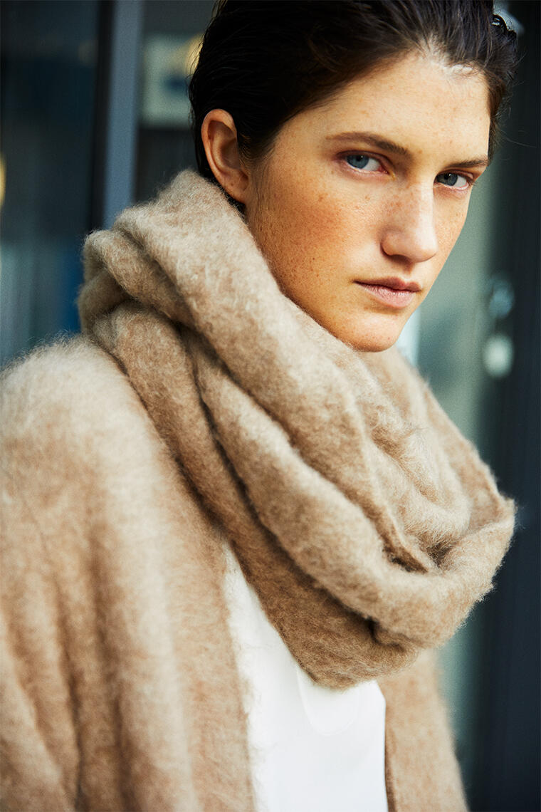 NEW SWEATERS | Theory luxe（セオリーリュクス）公式通販サイト