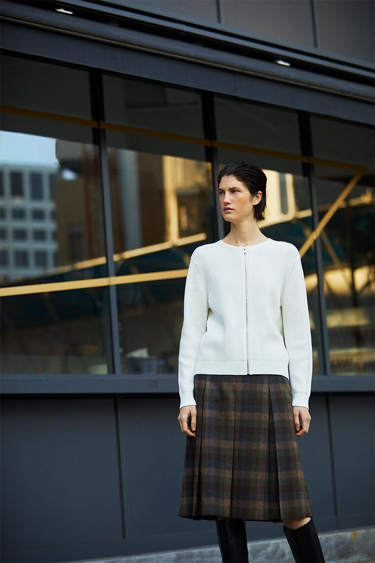 NEW SWEATERS | Theory luxe（セオリーリュクス）公式通販サイト