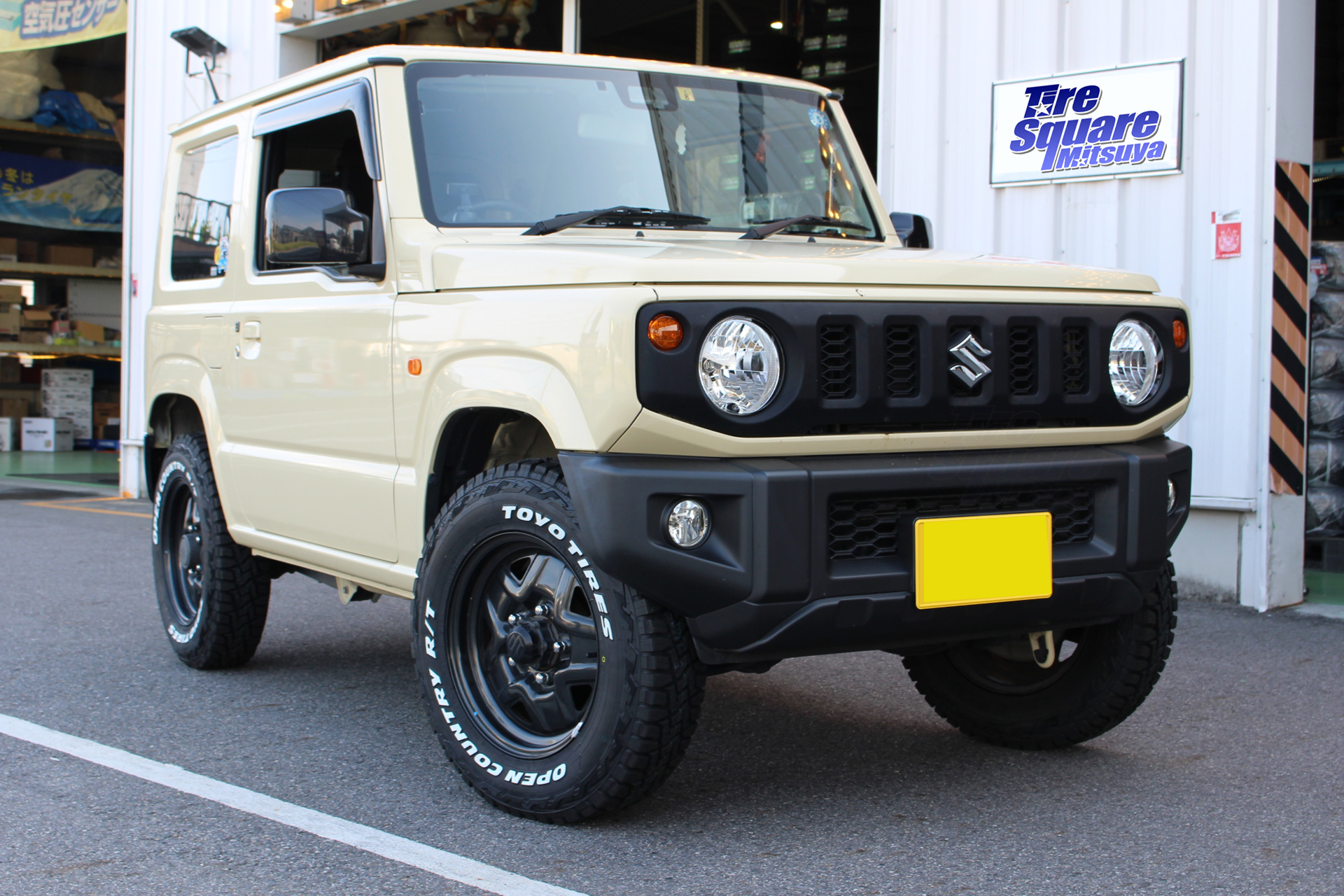 スズキ ジムニーに、ホワイトレター TOYO OPEN COUNTRY RT | 株式会社