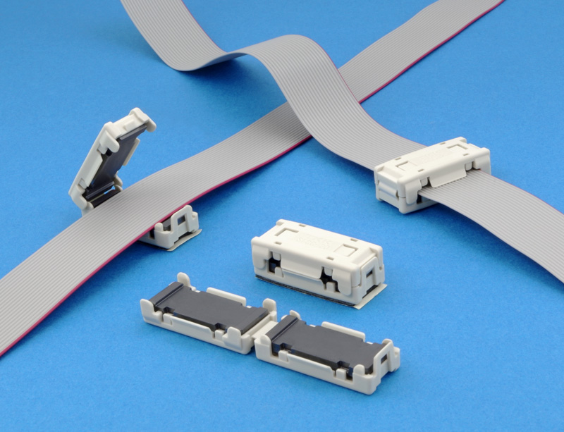 ワンタッチフェライトクランプ（樹脂ｹｰｽ入り分割ﾌﾗｯﾄｺｱ）SFCC-20/SFCC