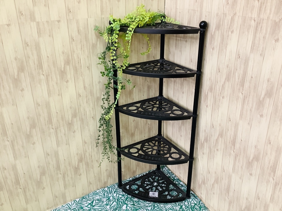 LE CREUSET（ル・クルーゼ）ポットスタンド アイアン 入荷しました