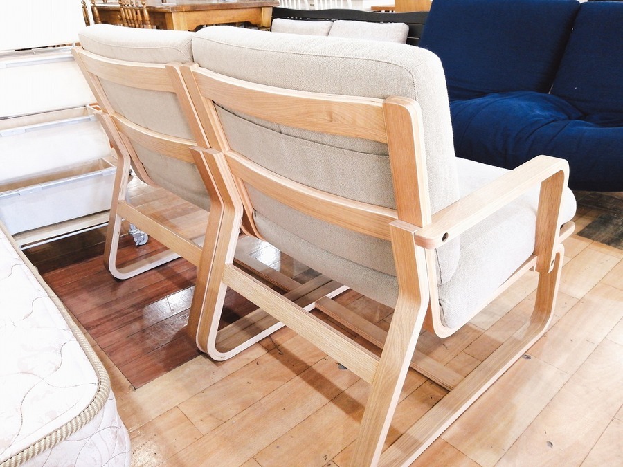 無印の人気シリーズ！リビングでもダイニングでも使えるソファチェア2