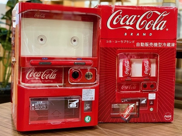 Coca-Cola（コカ・コーラ）自動販売機式冷蔵庫が買取入荷致しました
