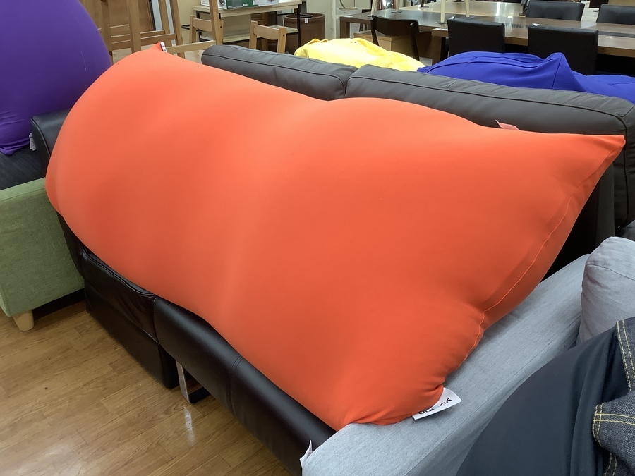 Yogibo（ヨギボー）の大型ビーズクッション【CT-6817】のご紹介