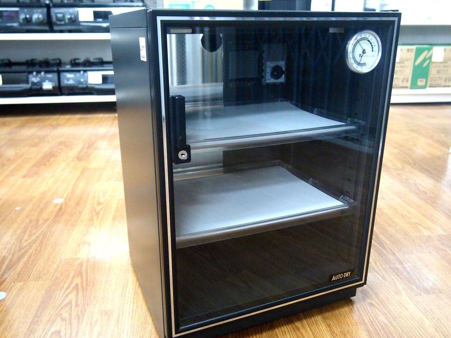 東洋リビング 全自動防湿庫 オートドライ(ED-83S) 買取入荷！！【藤沢