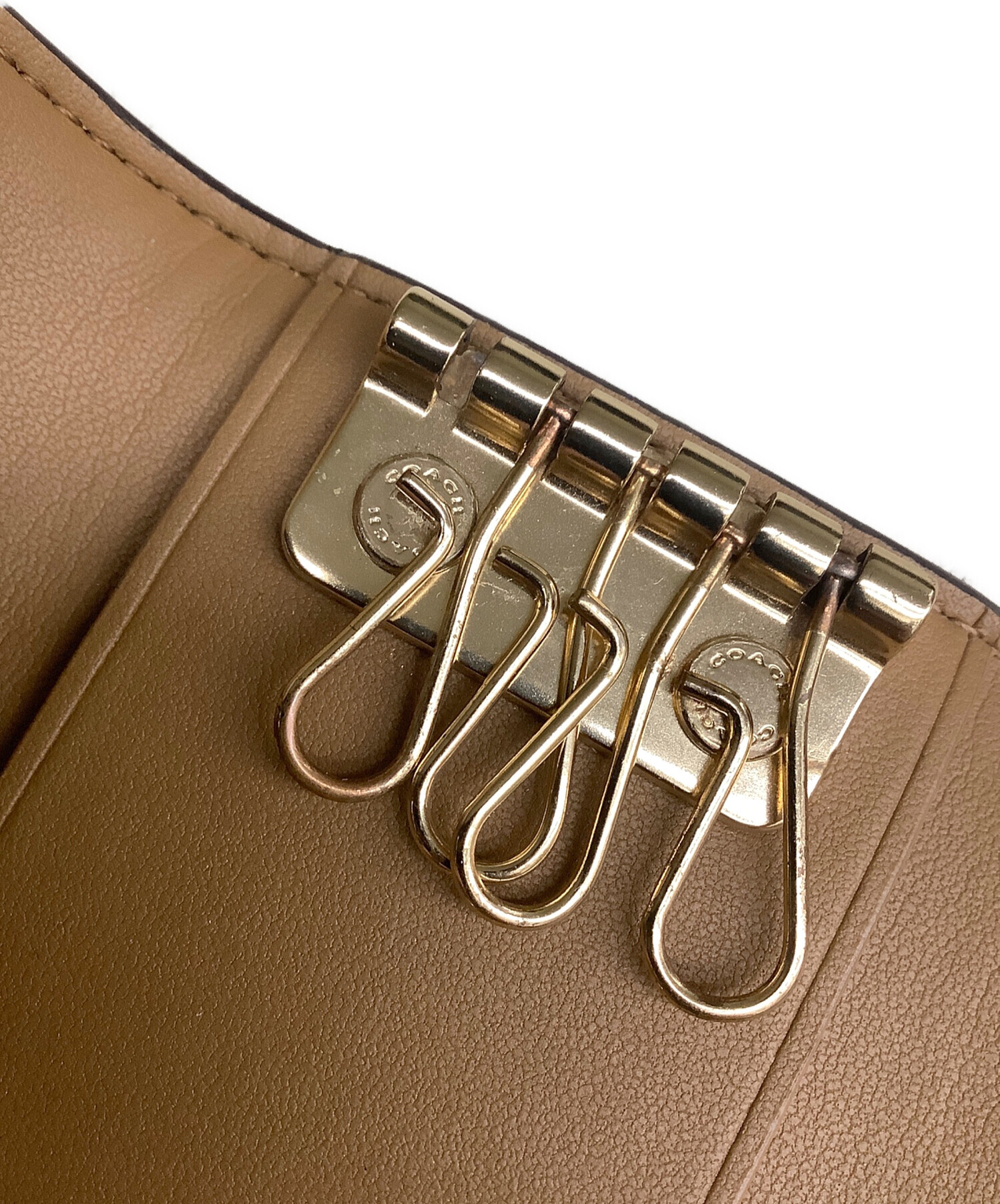 中古・古着通販】COACH (コーチ) キーケース ベージュ｜ブランド・古着