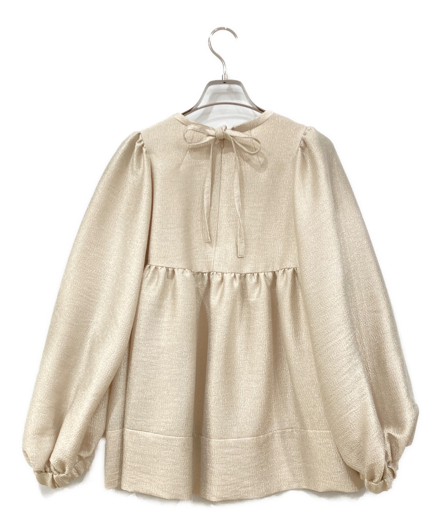 中古・古着通販】YORI (ヨリ) シャイニーパフブラウス ベージュ サイズ