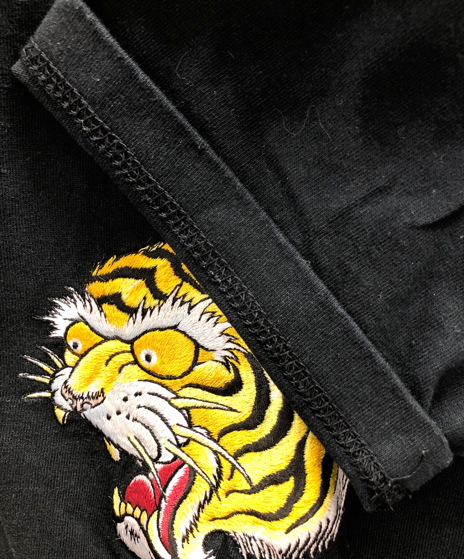 中古・古着通販】COREFIGHTER (コアファイター) 虎刺繍Tシャツ