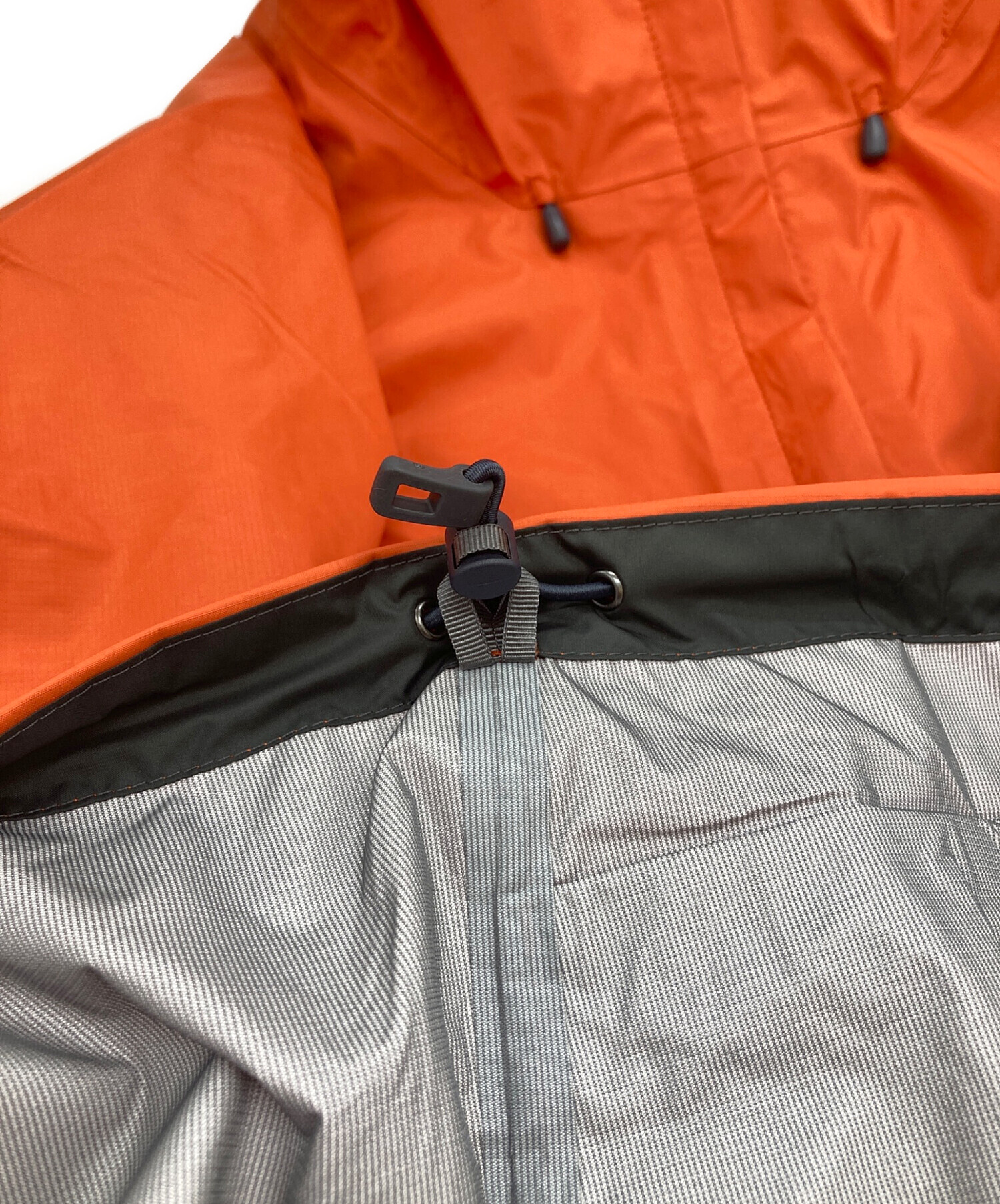 中古・古着通販】Patagonia (パタゴニア) マウンテンパーカー オレンジ