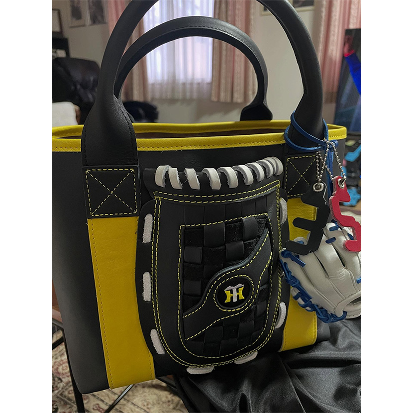 阪神タイガース×TRION】コラボレーショングローブバッグ – 革・レザー