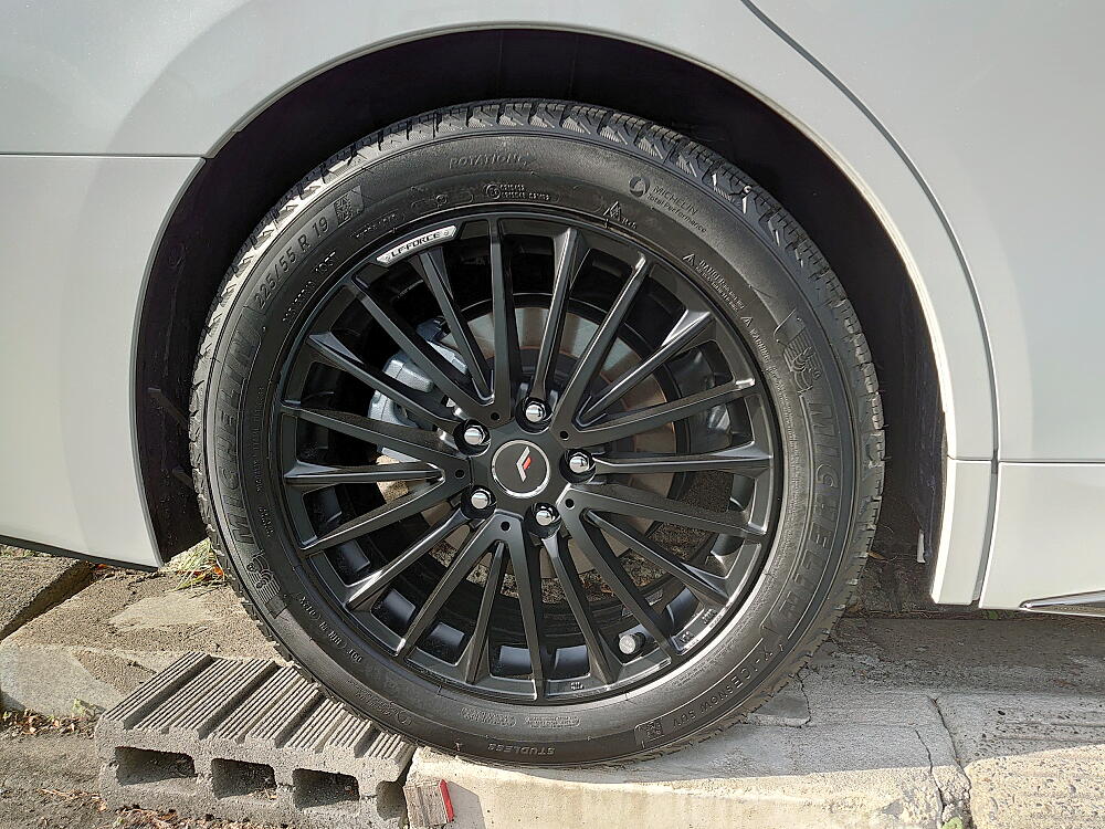 40系ヴェルファイアにお奨めのスタッドレスタイヤ | 40系ヴェル