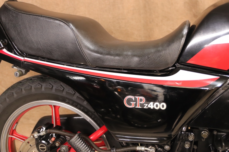 Z400GP 東京本社 黒/赤 ショート管｜SOLD OUT｜旧車・絶版バイクなら