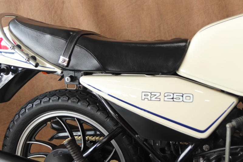 RZ250 東京本社 初期カラー ノーマル車｜SOLD OUT｜旧車・絶版バイク
