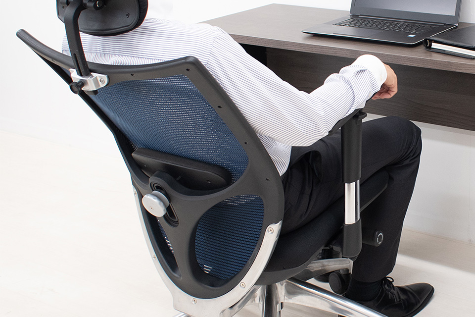 座り心地を追求したハイバックアームチェア、ラウンドアームチェア等