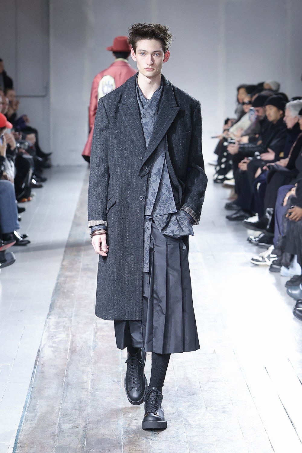 AUTUMN / WINTER 2024-25 | Yohji Yamamoto (ヨウジヤマモト) Official
