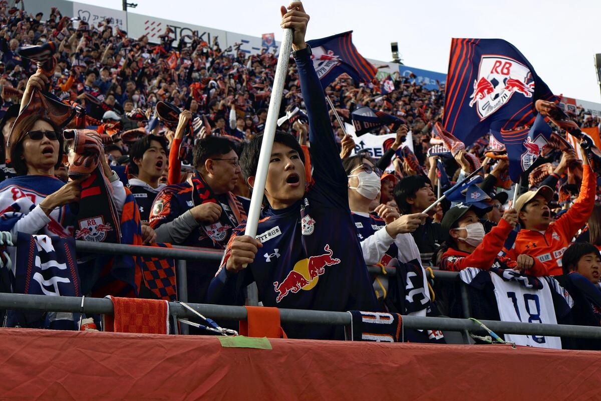 レッドブル傘下のJ2大宮、入場者数が1・5倍に…グッズも1億円以上