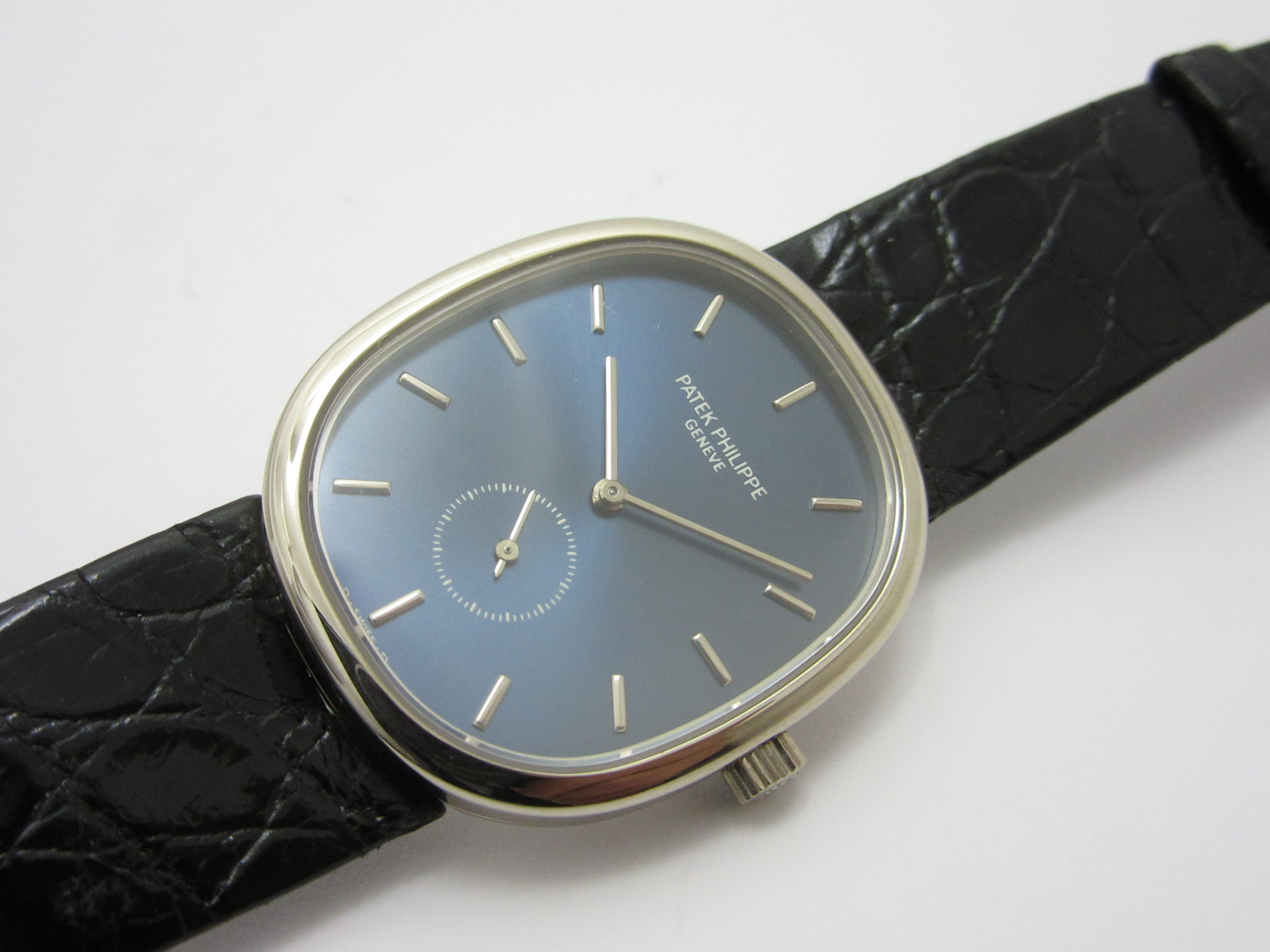 パテックフィリップ PATEK PHILIPPE ”K18WG無垢 ゴールデン エリプス